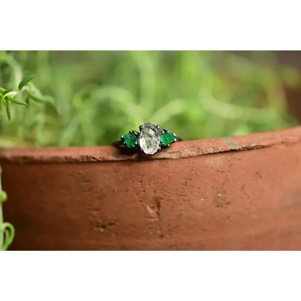 Emerald and Lake County diamond rings - Picture 2 of 9